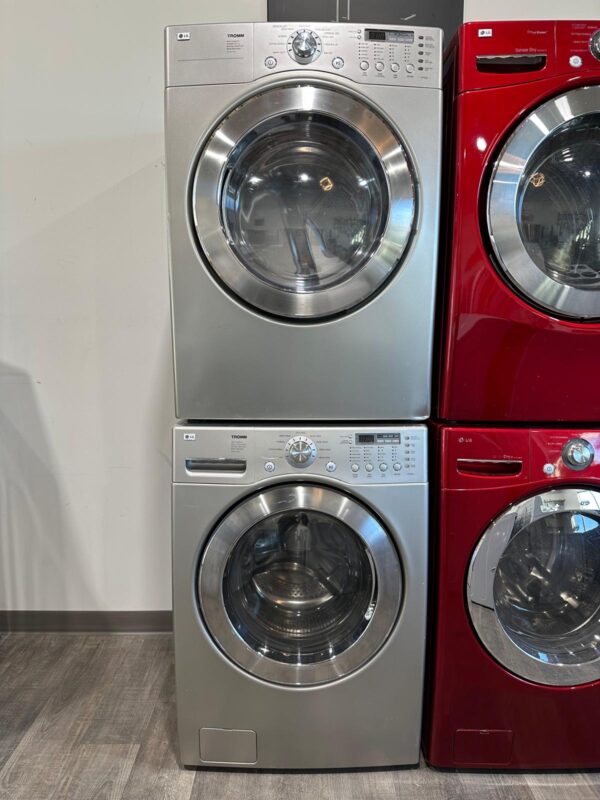 LG Washer & Dryer Set Stacked
