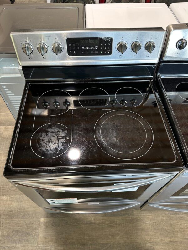 Frigidaire Gallery Stove - Image 5