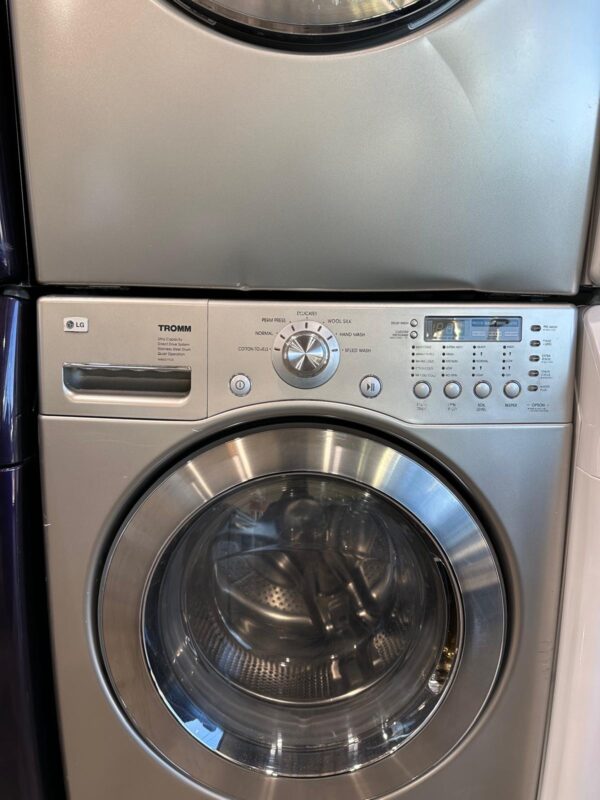 LG Washer & Dryer Set Stacked - Image 4