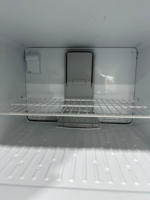 Whirlpool Refrigerator - Image 2