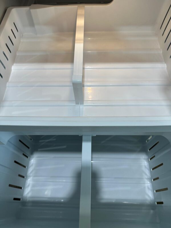 Whirlpool Refrigerator - Image 6