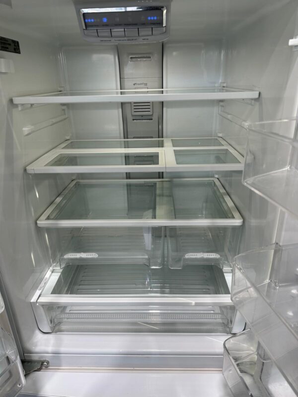 Whirlpool Refrigerator - Image 3