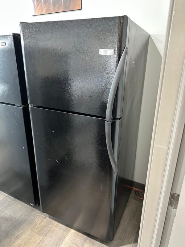Frigidaire Refrigerator (Black) - Image 4
