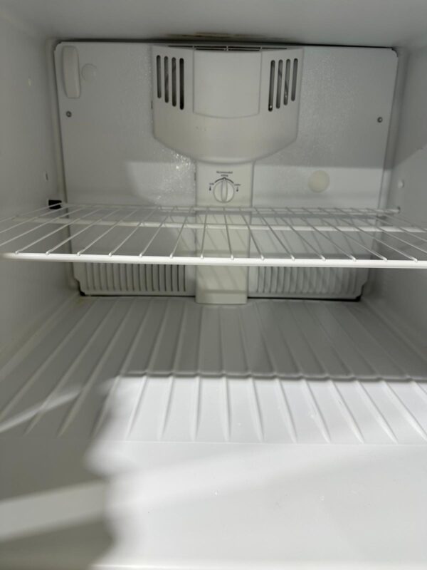Frigidaire Refrigerator (Black) - Image 5