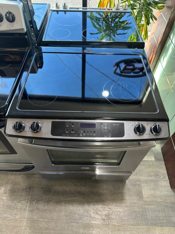 Whirlpool Stove - Image 2