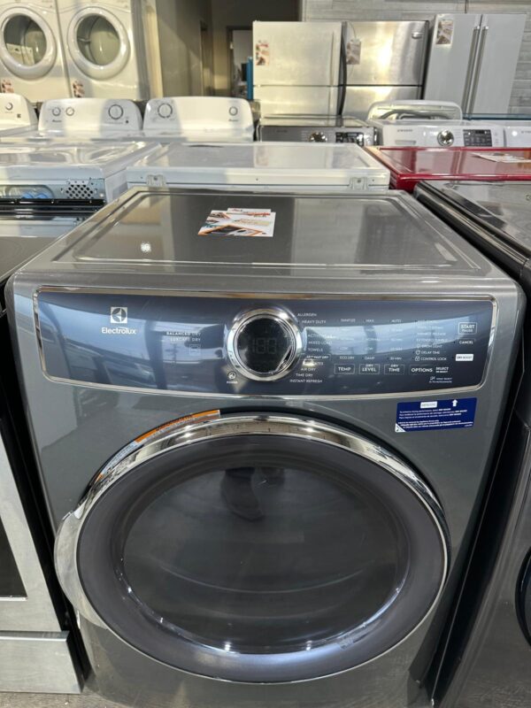 Electrolux Dryer - Image 4
